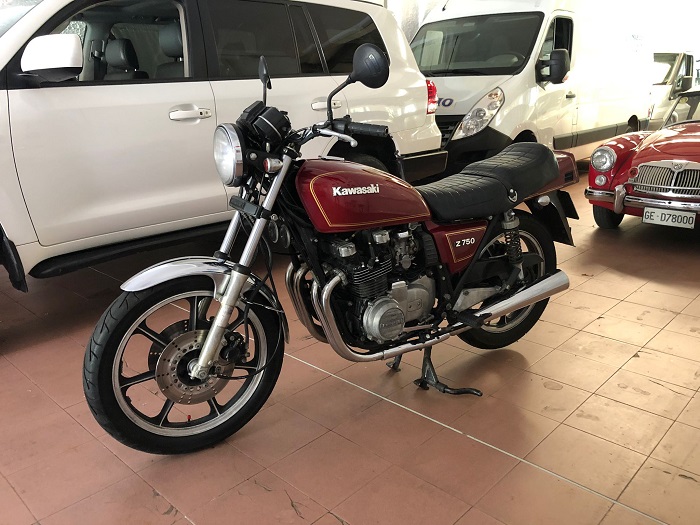 KAWASAKI 750