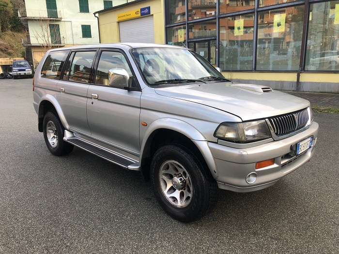 MITSUBISHI PAJERO SPORT