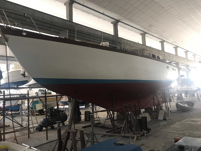 BARCA A VELA IN LEGNO DI 14 MT